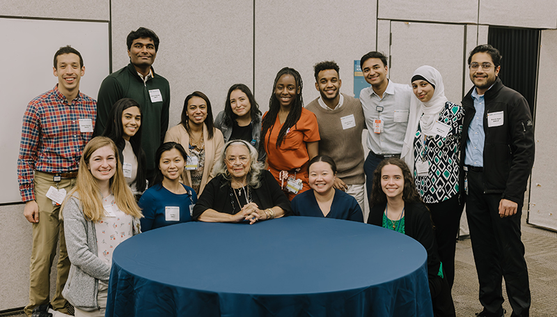 Northern Virginia Students and Alumni Gather